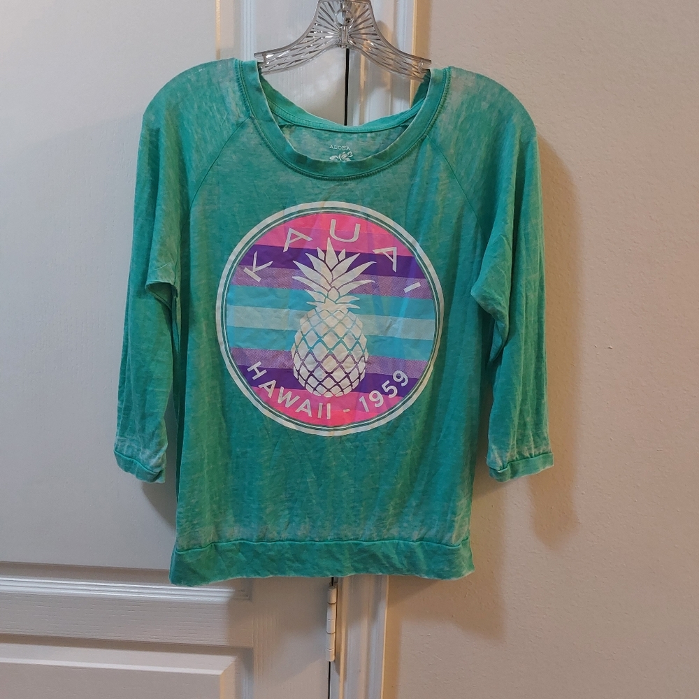 Aloha Pineapple Woman Longsleeve T-Shirt Size Small Color Light Green